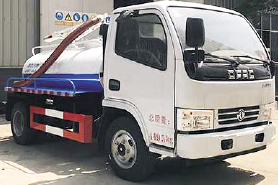 小型吸糞車(chē)日常操作應(yīng)注意哪些？